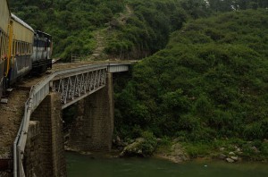 Train_crossing_the_river_at_Baijanath